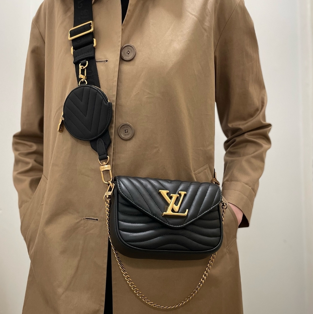 Like NEW!!! Louis Vuitton New Wave Multi Pochette Accessoires Bag In BLACK LV - Picture 9 of 16